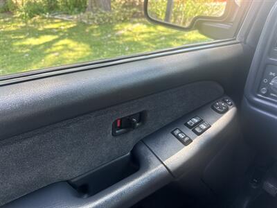 2001 Chevrolet Silverado 2500 LS 4WD 6.6L V8 4dr   - Photo 39 - Boise, ID 83704