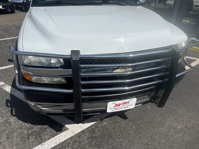 2001 Chevrolet Silverado 2500 LS 4WD 6.6L V8 4dr   - Photo 11 - Boise, ID 83704