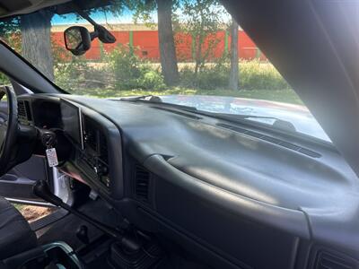 2001 Chevrolet Silverado 2500 LS 4WD 6.6L V8 4dr   - Photo 27 - Boise, ID 83704