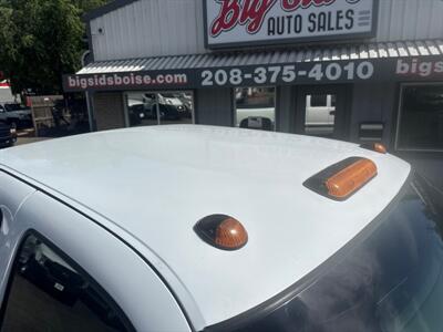 2001 Chevrolet Silverado 2500 LS 4WD 6.6L V8 4dr   - Photo 14 - Boise, ID 83704