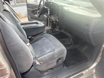 2001 Chevrolet Silverado 2500 4WD 6.0L V8 4dr   - Photo 18 - Boise, ID 83704