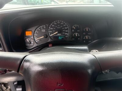 2001 Chevrolet Silverado 2500 4WD 6.0L V8 4dr   - Photo 30 - Boise, ID 83704