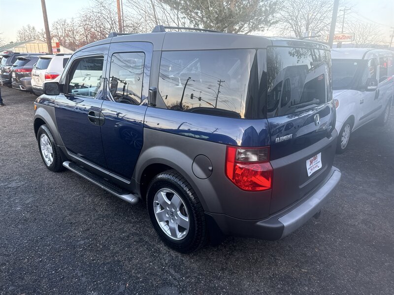 2003 Honda Element EX photo 2