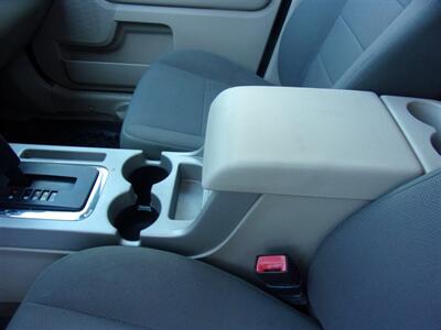 2010 Ford Escape XLT 4WD 3.0L V6 4dr   - Photo 16 - Boise, ID 83704