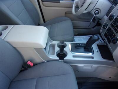 2010 Ford Escape XLT 4WD 3.0L V6 4dr   - Photo 12 - Boise, ID 83704