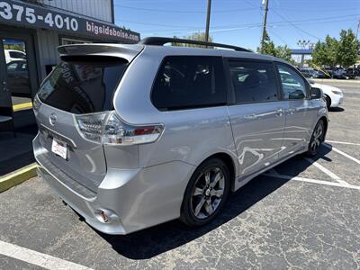 2011 Toyota Sienna SE 8-Passenger   - Photo 4 - Boise, ID 83704
