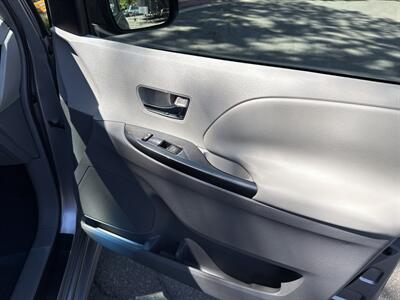 2011 Toyota Sienna SE 8-Passenger   - Photo 25 - Boise, ID 83704