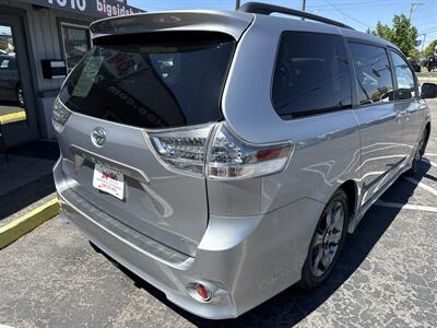 2011 Toyota Sienna SE 8-Passenger   - Photo 8 - Boise, ID 83704