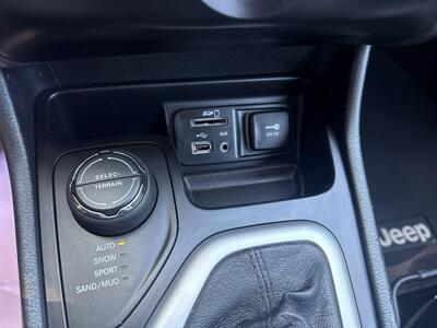 2014 Jeep Cherokee Sport 4WD 2.4L I4 4d   - Photo 25 - Boise, ID 83704