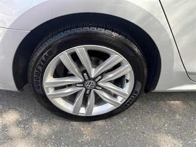 2017 Volkswagen Passat 1.8T I4 SE 4dr   - Photo 11 - Boise, ID 83704