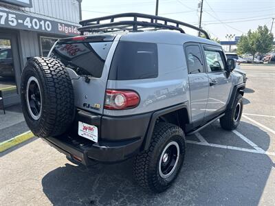 2013 Toyota FJ Cruiser   - Photo 4 - Boise, ID 83704