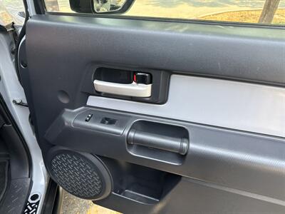 2013 Toyota FJ Cruiser   - Photo 28 - Boise, ID 83704