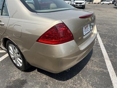 2006 Honda Accord EX w/Leather   - Photo 7 - Boise, ID 83704