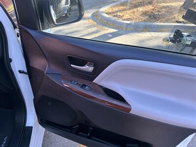 2015 Toyota Sienna Limited AWD 7 Pass   - Photo 24 - Boise, ID 83704