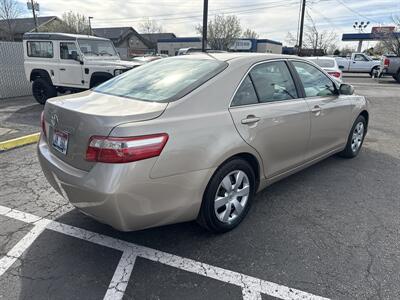 2009 Toyota Camry LE 2.4L I4 4dr   - Photo 4 - Boise, ID 83704