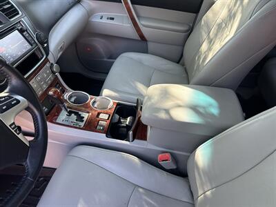 2013 Toyota Highlander Limited AWD 3.5L 4dr   - Photo 31 - Boise, ID 83704