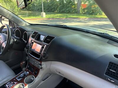2013 Toyota Highlander Limited AWD 3.5L 4dr   - Photo 23 - Boise, ID 83704