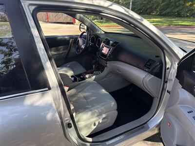 2013 Toyota Highlander Limited AWD 3.5L 4dr   - Photo 21 - Boise, ID 83704
