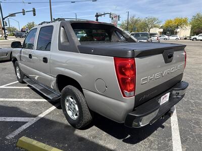 2004 Chevrolet Avalanche 1500   - Photo 3 - Boise, ID 83704