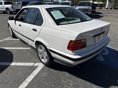 1993 BMW 325i 2.5L I6 4dr   - Photo 3 - Boise, ID 83704