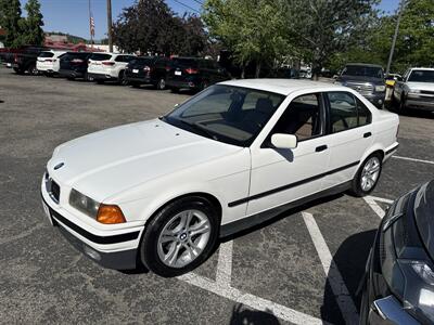 1993 BMW 325i 2.5L I6 4dr   - Photo 2 - Boise, ID 83704