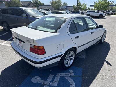 1993 BMW 325i 2.5L I6 4dr   - Photo 4 - Boise, ID 83704
