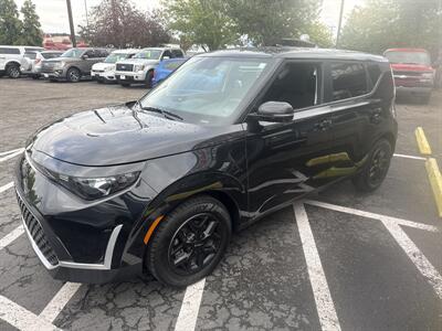 2023 Kia Soul LX 2.0L I4 4dr   - Photo 2 - Boise, ID 83704