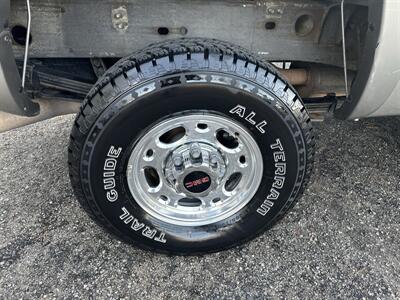 2003 GMC Sierra 2500 SLE 4WD 8.1L V8 4dr   - Photo 11 - Boise, ID 83704