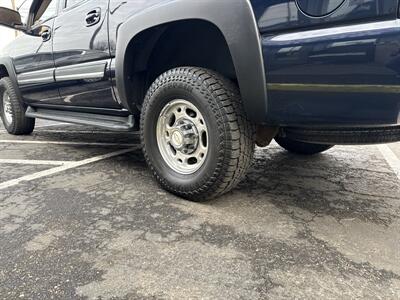 2005 Chevrolet Suburban 2500 LT 4WD 8.1L 4dr   - Photo 22 - Boise, ID 83704