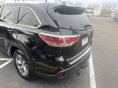 2015 Toyota Highlander XLE AWD 3.5L V6 4dr   - Photo 5 - Boise, ID 83704