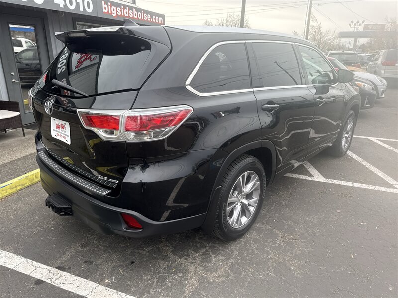 2015 Toyota Highlander XLE photo 4