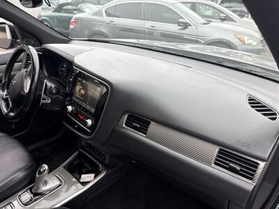 2022 Mitsubishi Outlander PHEV SEL AWD Hybrid 4dr   - Photo 26 - Boise, ID 83704