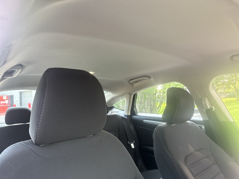 2018 Ford Fusion SE photo 24