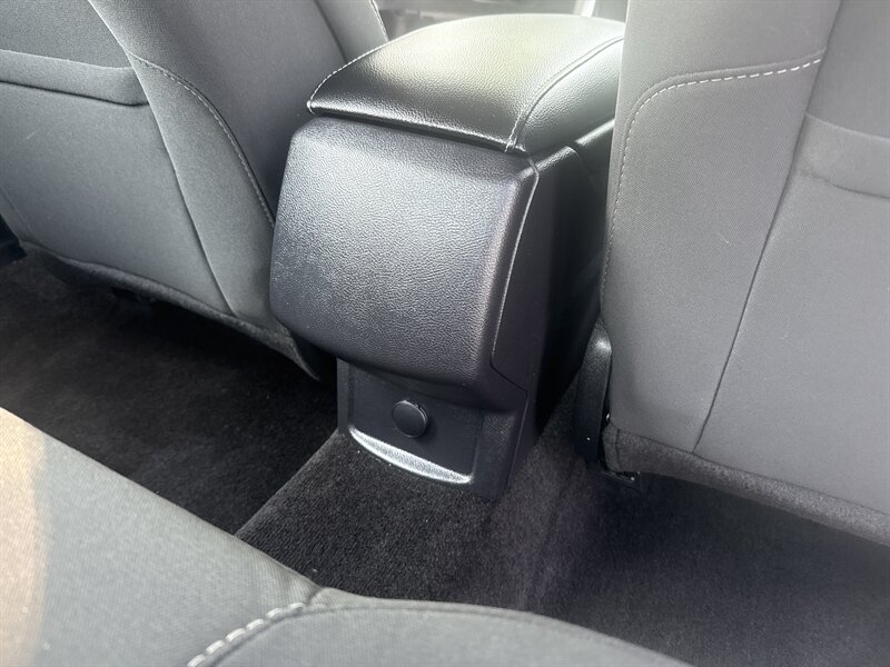 2018 Ford Fusion SE photo 29