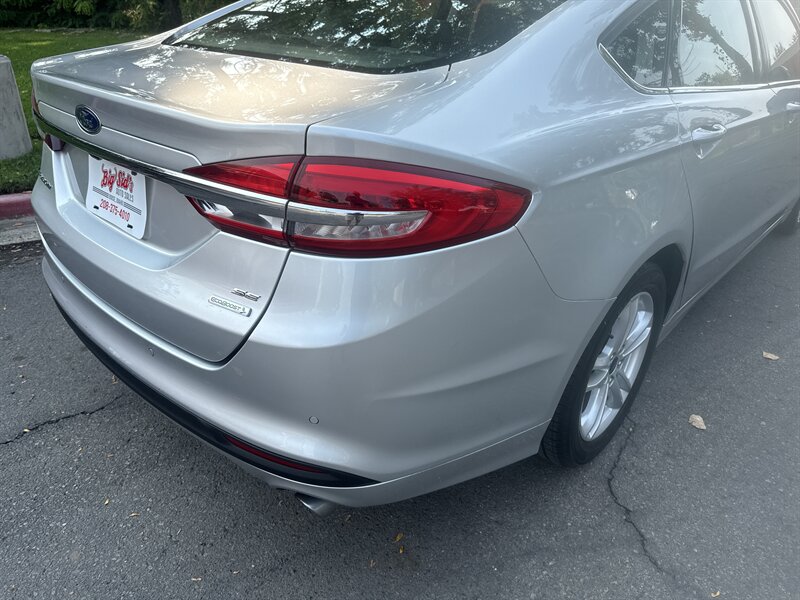 2018 Ford Fusion SE photo 7