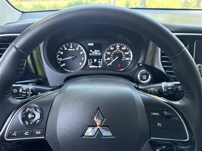 2017 Mitsubishi Outlander SE AWD 2.4L I4 4dr   - Photo 29 - Boise, ID 83704