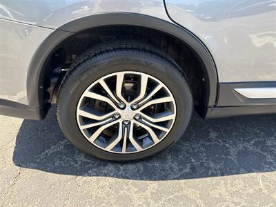 2017 Mitsubishi Outlander SE AWD 2.4L I4 4dr   - Photo 11 - Boise, ID 83704