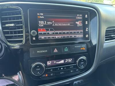 2017 Mitsubishi Outlander SE AWD 2.4L I4 4dr   - Photo 27 - Boise, ID 83704