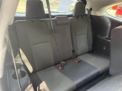 2024 Toyota Highlander LE   - Photo 21 - Boise, ID 83704