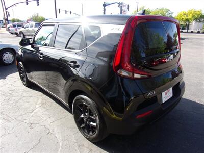 2022 Kia Soul LX 2.0L I4 4dr   - Photo 3 - Boise, ID 83704