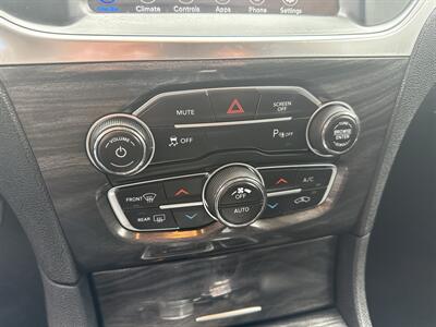 2021 Chrysler 300 Series Touring AWD 3.6L 4dr   - Photo 35 - Boise, ID 83704