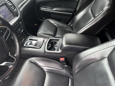 2021 Chrysler 300 Series Touring AWD 3.6L 4dr   - Photo 32 - Boise, ID 83704