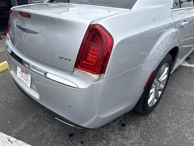 2021 Chrysler 300 Series Touring AWD 3.6L 4dr   - Photo 8 - Boise, ID 83704