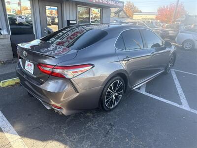 2018 Toyota Camry SE 2.5L I4 4dr   - Photo 4 - Boise, ID 83704