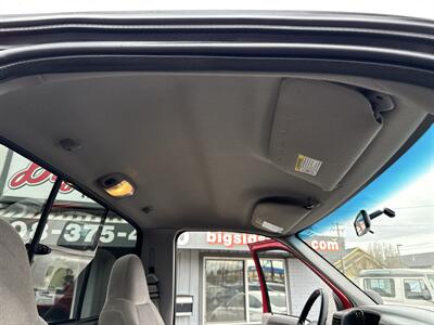 2001 Ford F-250 XLT 4WD 6.8L 2dr   - Photo 25 - Boise, ID 83704