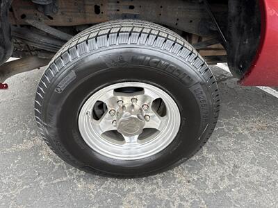 2001 Ford F-250 XLT 4WD 6.8L 2dr   - Photo 22 - Boise, ID 83704