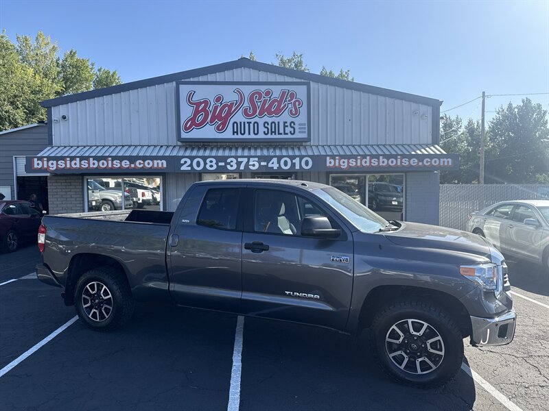 2017 Toyota Tundra SR5 4WD 5.7L V8 4dr   - Photo 1 - Boise, ID 83704