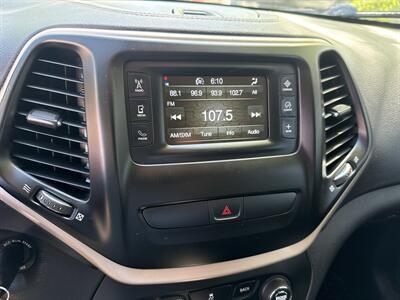 2018 Jeep Cherokee Latitude 4WD 2.4L 4d   - Photo 34 - Boise, ID 83704