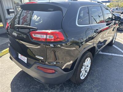 2018 Jeep Cherokee Latitude 4WD 2.4L 4d   - Photo 8 - Boise, ID 83704