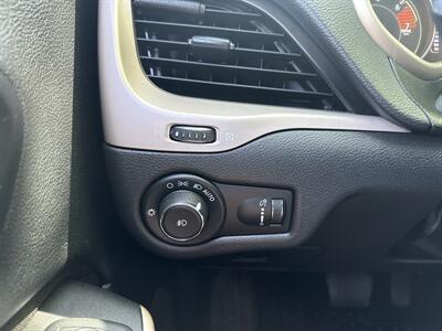 2018 Jeep Cherokee Latitude 4WD 2.4L 4d   - Photo 37 - Boise, ID 83704